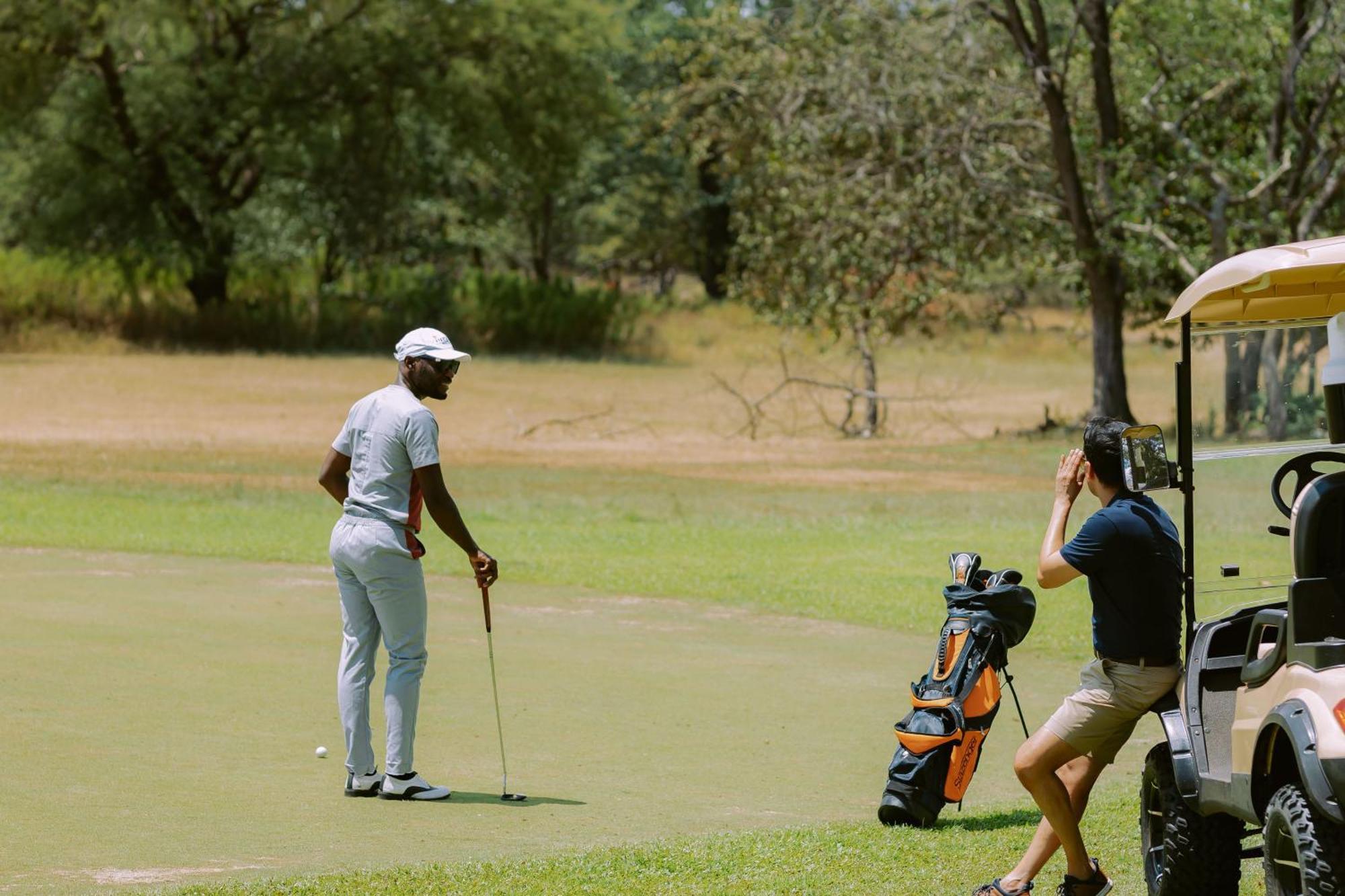 Elephant Hills Resort Victoria Falls Extérieur photo